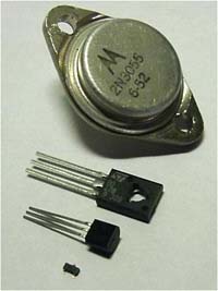 FIGURE 1-2 Assorted discrete transistors from Motorola and Siemens Technologies. SOURCE: Courtesy of Wikipedia. Used with permission from Daniel Ryde.