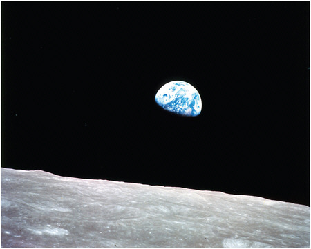 FIGURE 4.3 Earthrise from the Moon, as seen by the Apollo 8 crew. SOURCE: NASA.